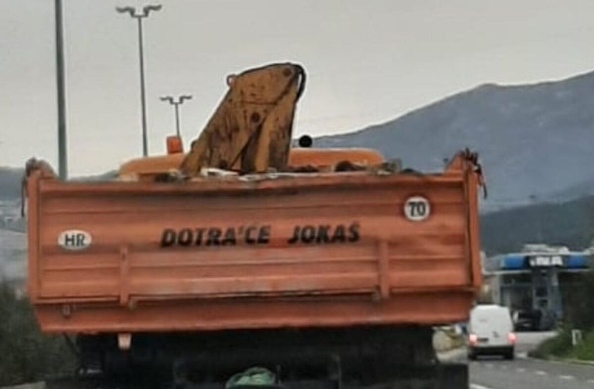 Hoće li Jokaš stvarno 'dotrat'? Pogledajte urnebesnu fotografiju koja kruži društvenim mrežama