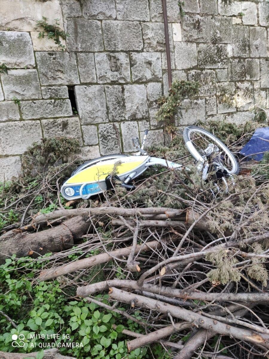 unistene bicikle split parking (1)