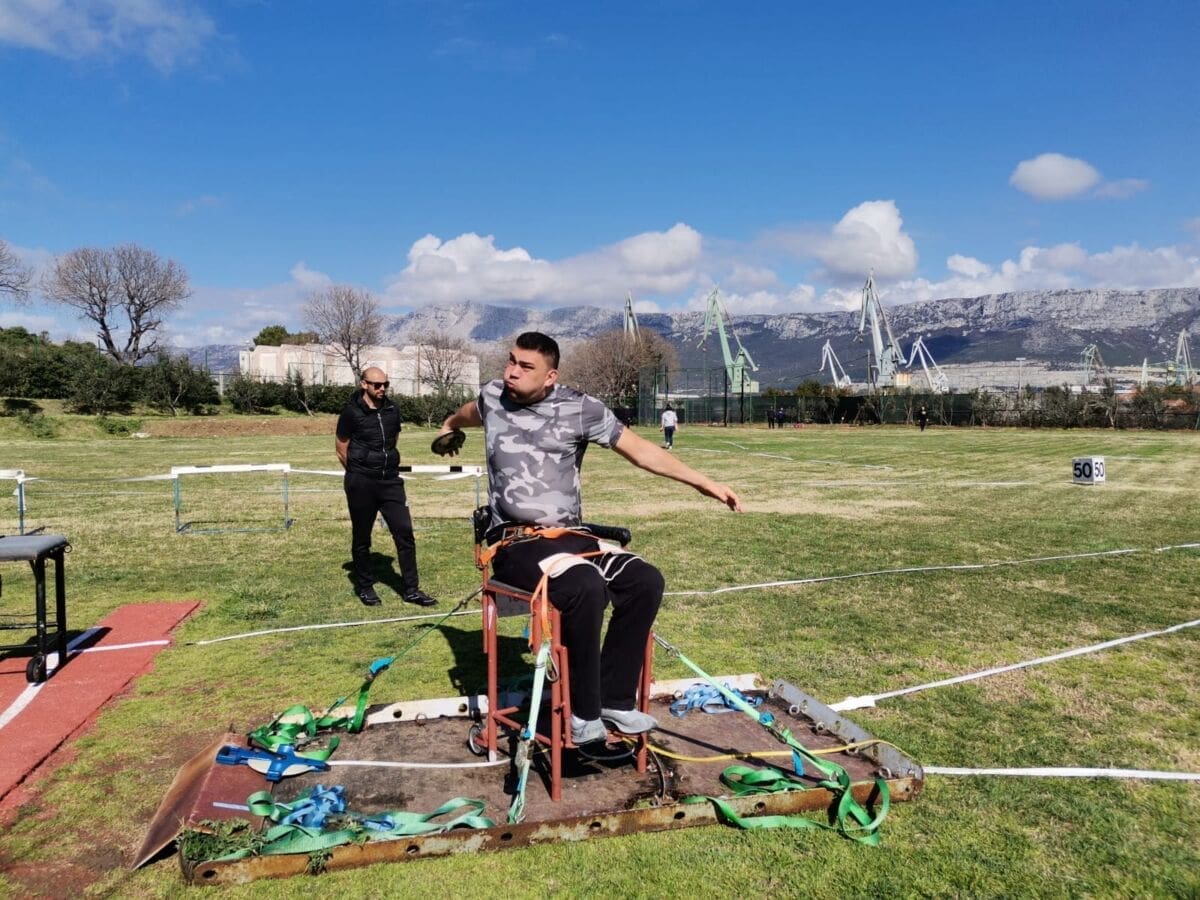 Na Parku mladeži održan Zimski bacački miting, nastupili i hrvatski paraatletičari