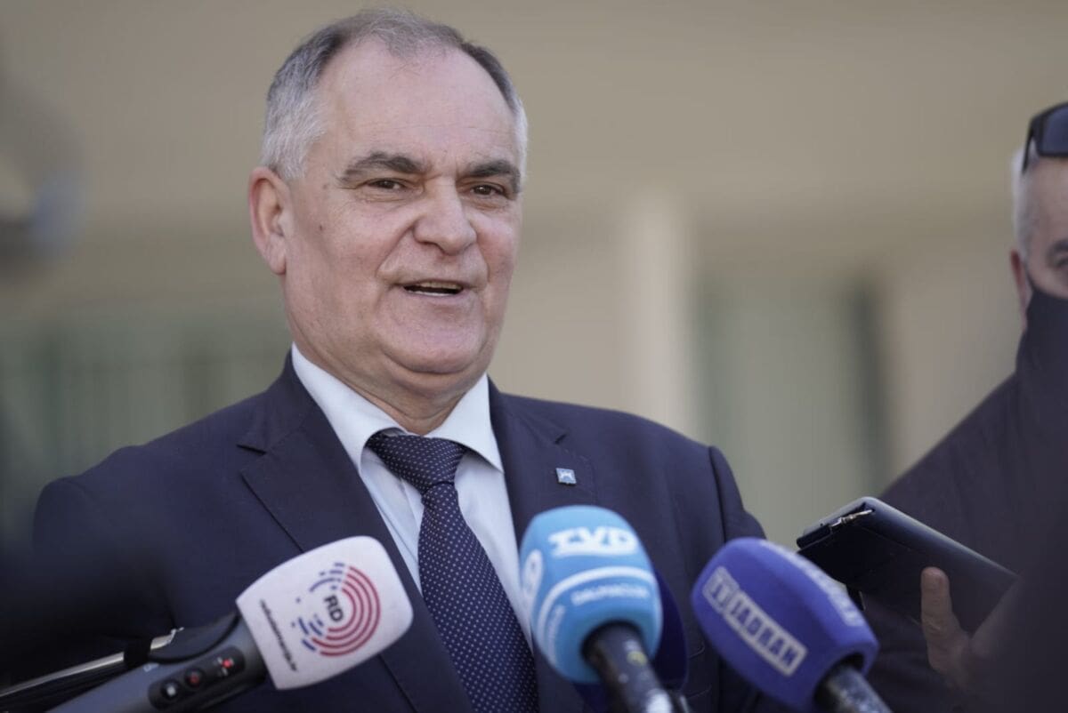 Župan Boban osudio napad na novinare u Radošiću: "Jasno i glasno osuđujem svaku vrstu vrijeđanja..."