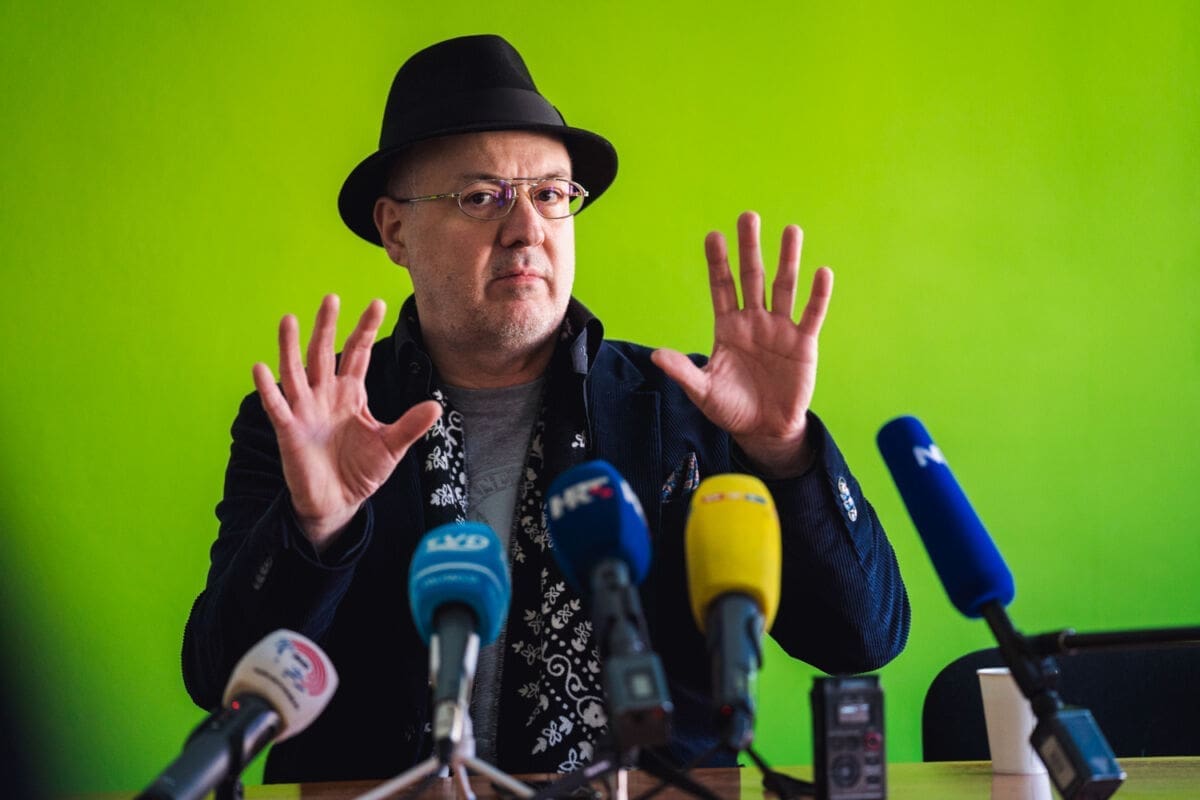 Večeras u Klisu nastupa Siniša Vuco