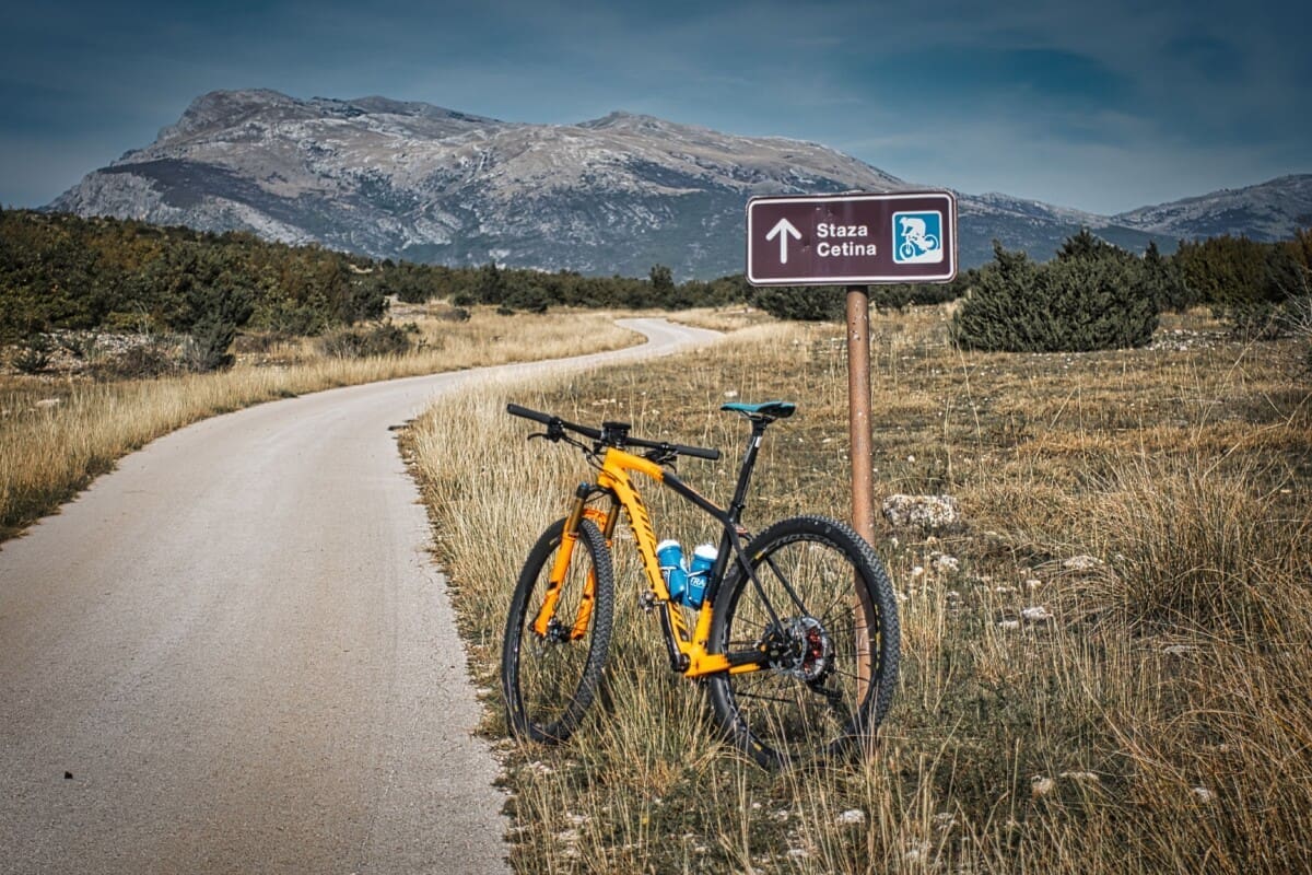 DUGOPOLJE Prezentiran analitičko-izvještajni dokument projekta razvoja cikloturističke destinacije Dalmatinske zagore – splitskog zaleđa