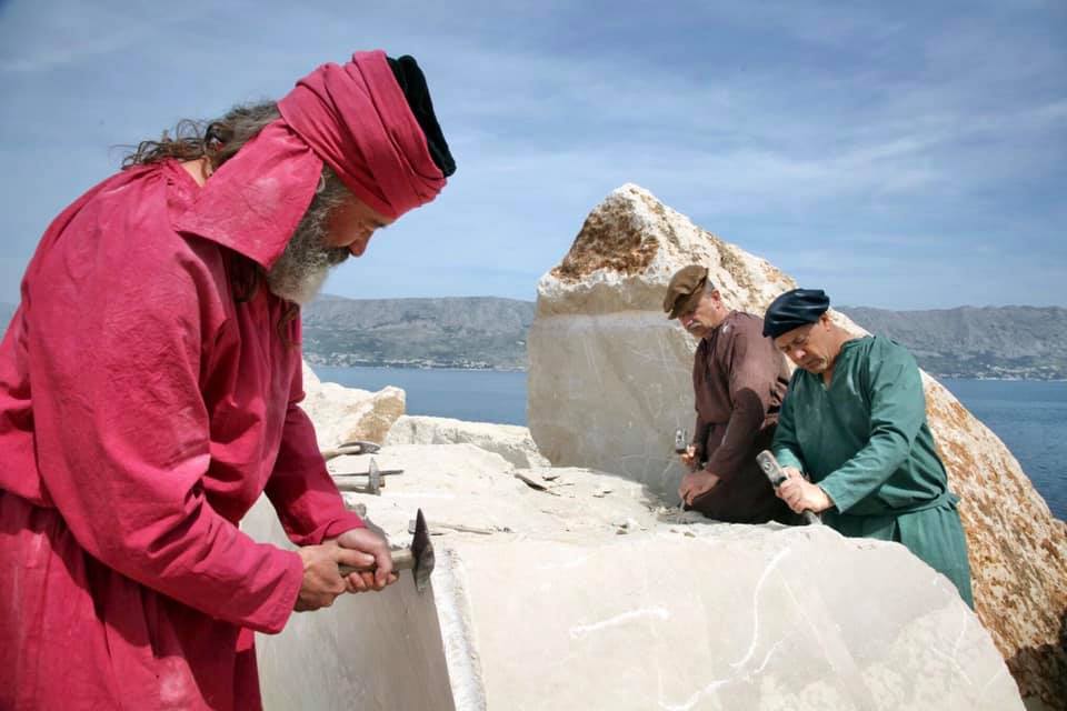 JURAJ DALMATINAC SE VRAĆA NA BRAČ Snimaju se scene koje će prikazati 10 000 godina bračke povijesti i kulture