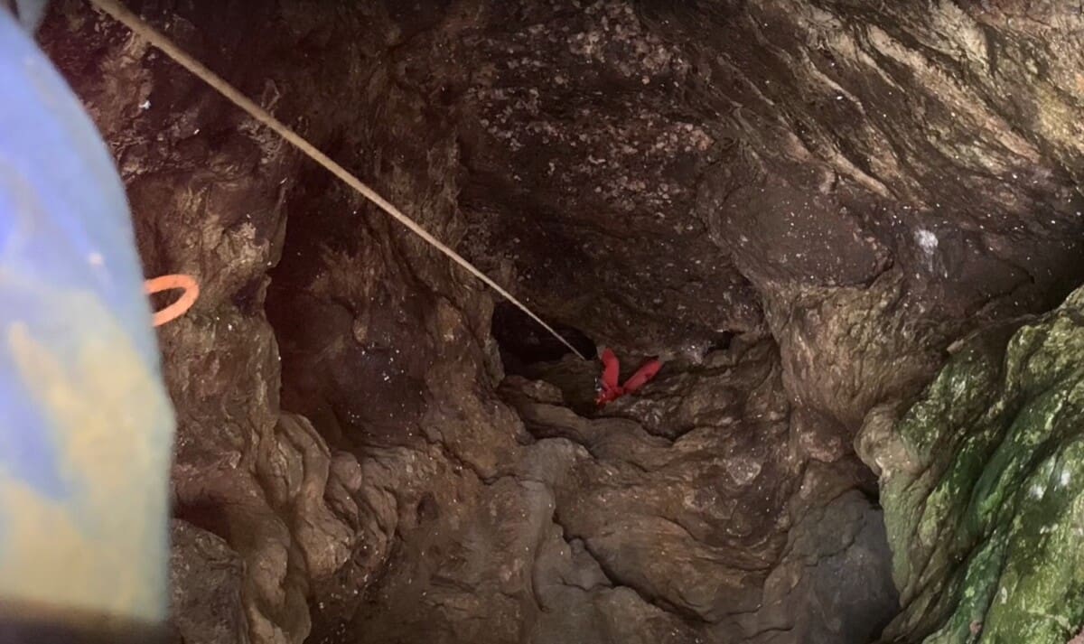 Novinarima Slobodne prijetili na komemoraciji kod Radošića, ljudi im se unosili u lice: "Hoćeš da te bacim u jamu"