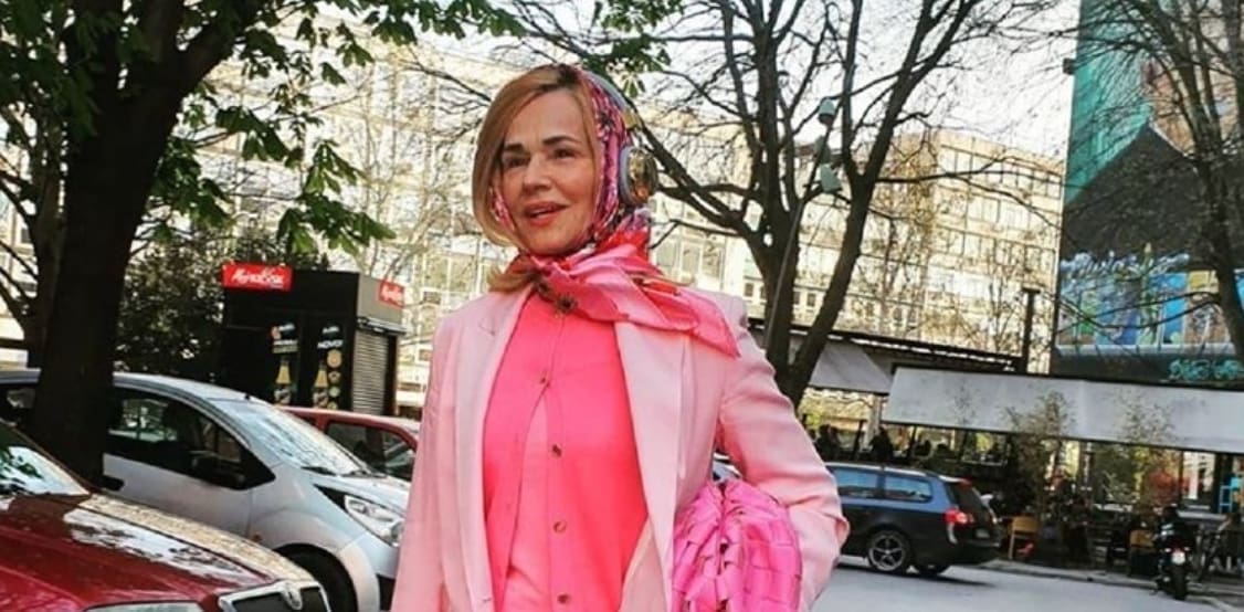 PROŠLA SU DVA MJESECA Olja Balašević je prošetala u ružičastom: "Crnina ne žali nikog, žali srce!"