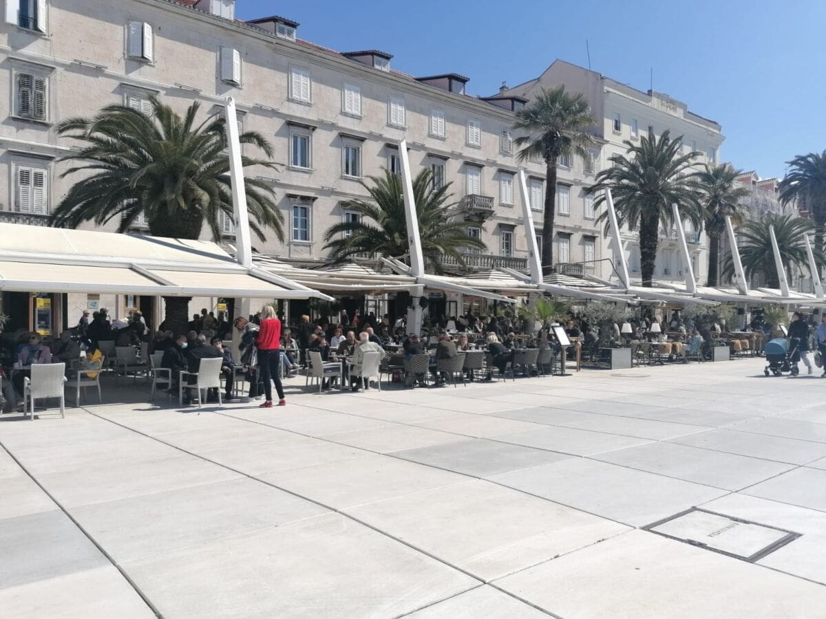 NEMA VEZE ŠTO JE RADNI DAN Jutros se na štekatima tražilo mjesto više