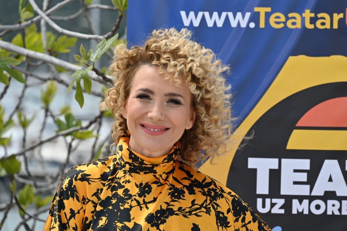 Glumica Ecija Ojdanić osvojila medalju na polumaratonu. 21.1 km otrčala za Lukasa Nolu