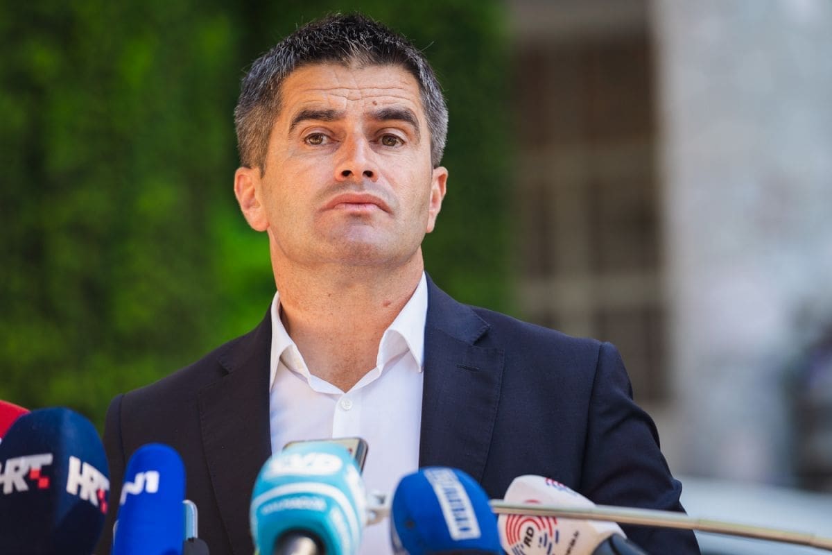 VICE MIHANOVIĆ PROZVAO GRADSKU VLAST: "Nastavila je u istom neuglednom tonu kakav je bio i advent. Skroman, siv i tmuran"