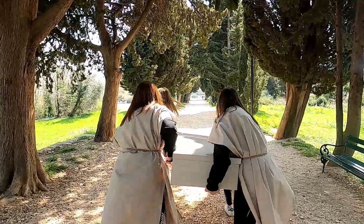 “Od Kapljice do Crkvice – Čudo svetog Duje”: Učenice Prirodoslovne škole Split obradile su priču o prenošenju tijela svetog Duje iz Salone do Splita