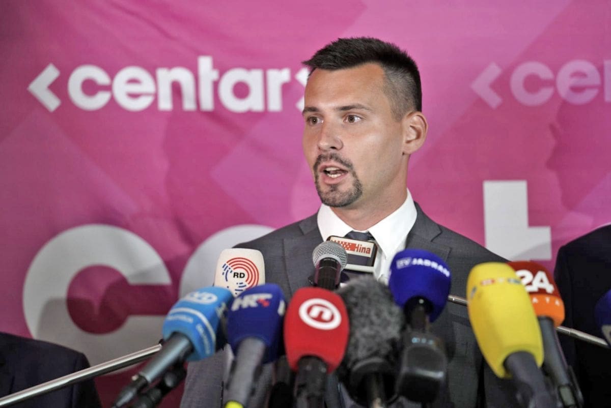 IVOŠEVIĆ ODGOVORIO PLENKOVIĆU "Ne dijelim ljude po naciji, po vjeri ni po boji kože, za razliku od nekih"