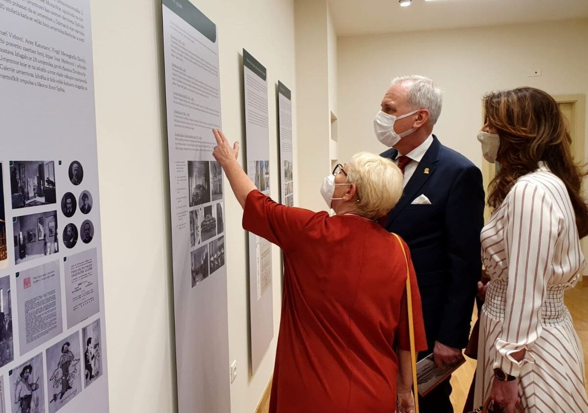 SVEČANO U HRVATSKOM DOMU Otvorena izložba arhivskih fotografija o obnovi tog izuzetnog splitskog i hrvatskog spomenika secesije