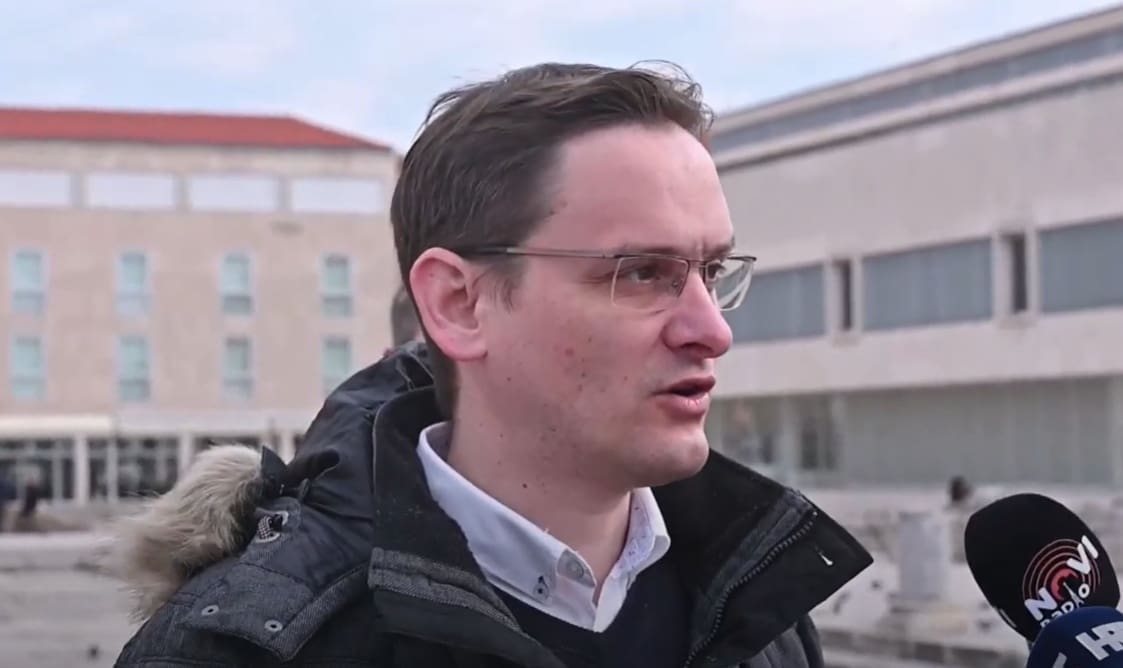 Poznati političar iz Dalmacije: "Zašto nismo jednoglasni u osudi mitraljeskog pedofilskog gnijezda u Hvarskoj biskupiji?"
