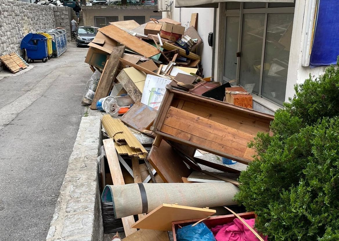 NEVJEROJATAN PRIZOR U SPLITU Renovirao stan i odbacio sve na ulicu