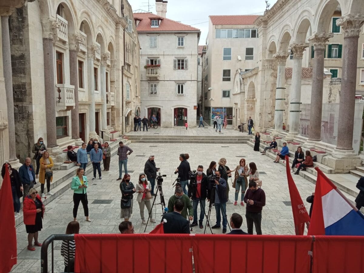 peristil_praznik_rada (1)