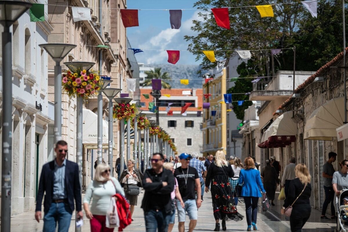 NA DOBRO VAM DOŠLA SUDAMJA Centar Splita okićen cvijećem: Pročitajte program proslave Dana Grada