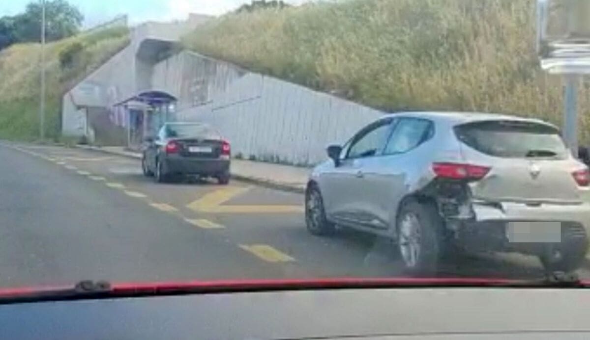 Sudar dvaju automobila na izlazu iz Splita