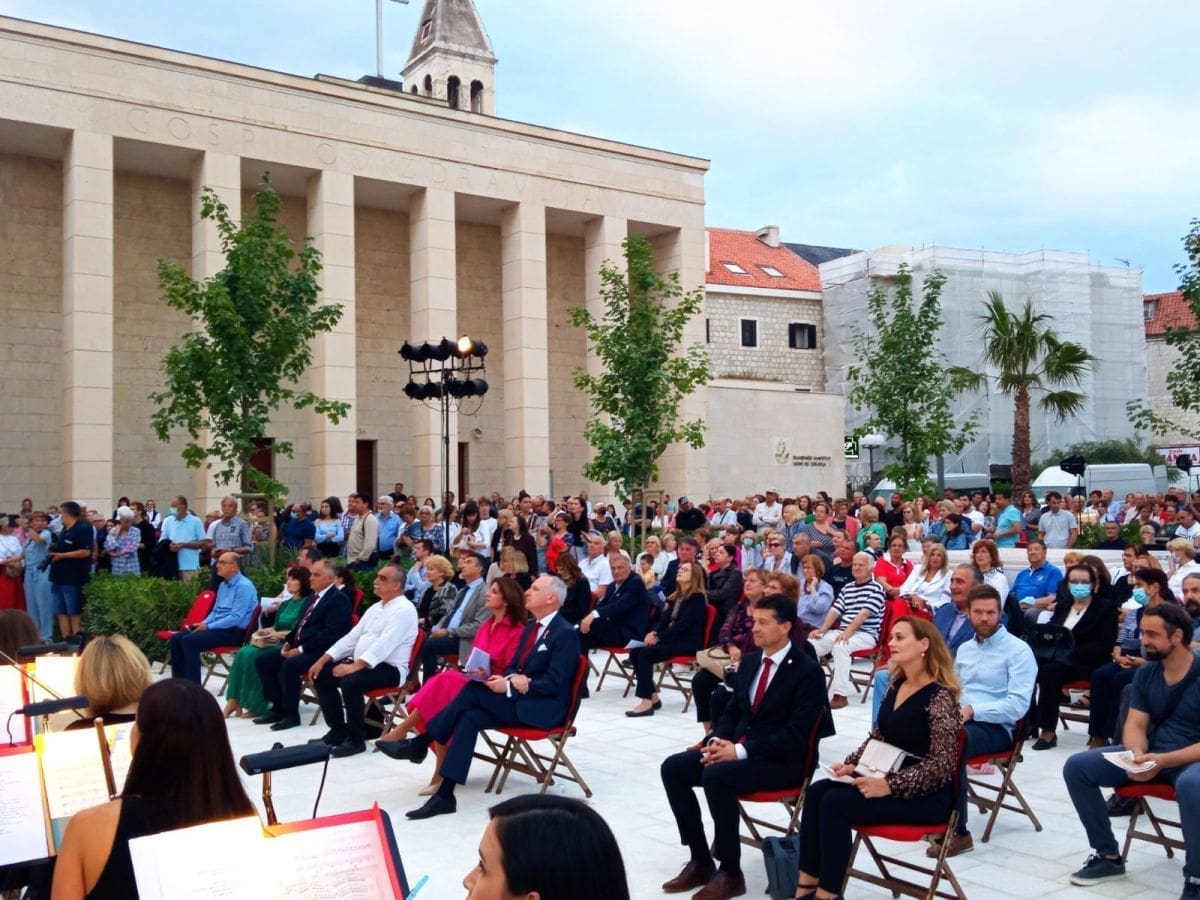 trg_gaje_bulata_otvorenje(4)