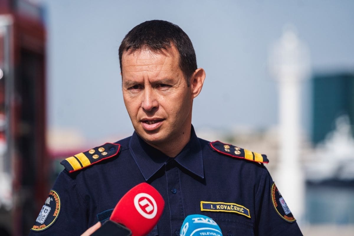 6-21-vatrogasci-prezentacija-1