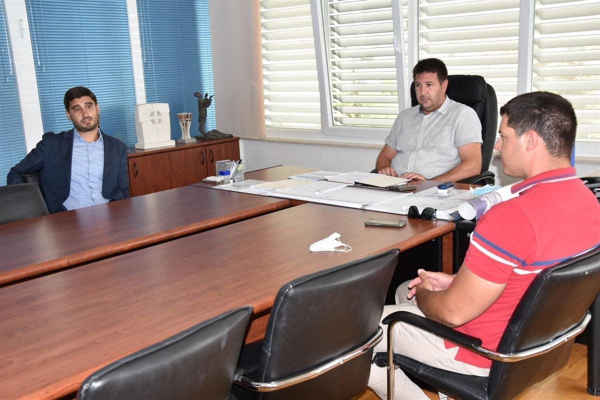 Splitsko-dalmatinska županija obećala financijsku potporu od 5 milijuna kuna za uređenje obale do kule Ćipiko