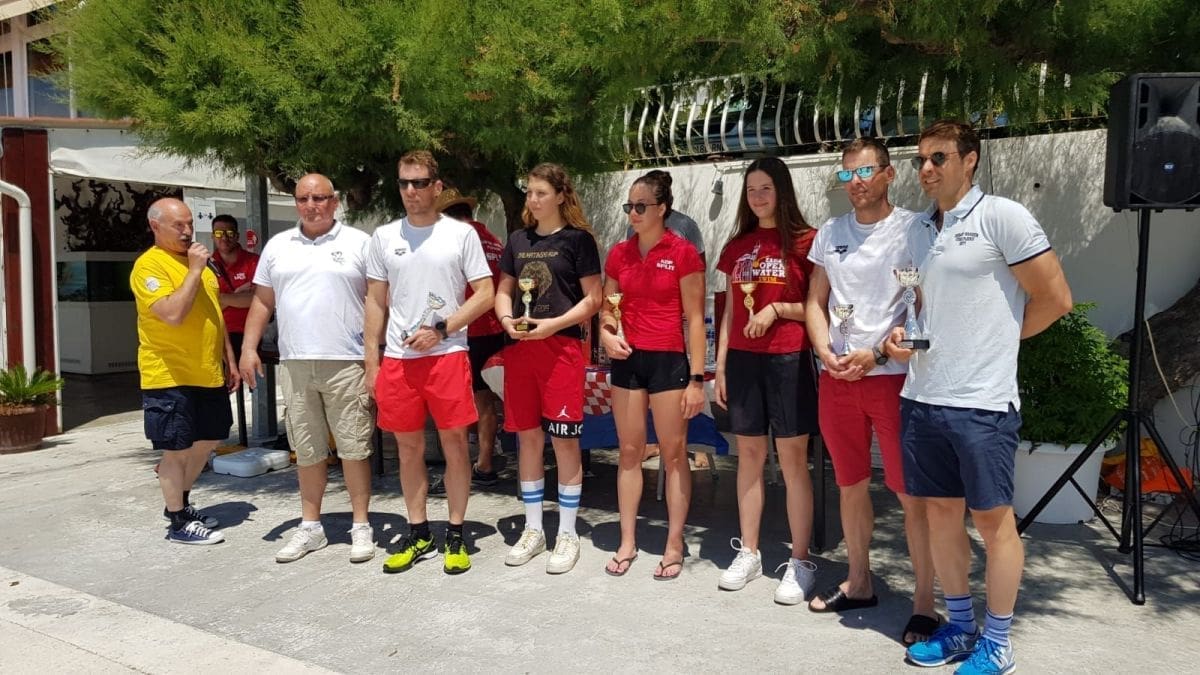 Članovi splitskih klubova pobjednici prvog Plivačkog maratona „Sveti Ante“