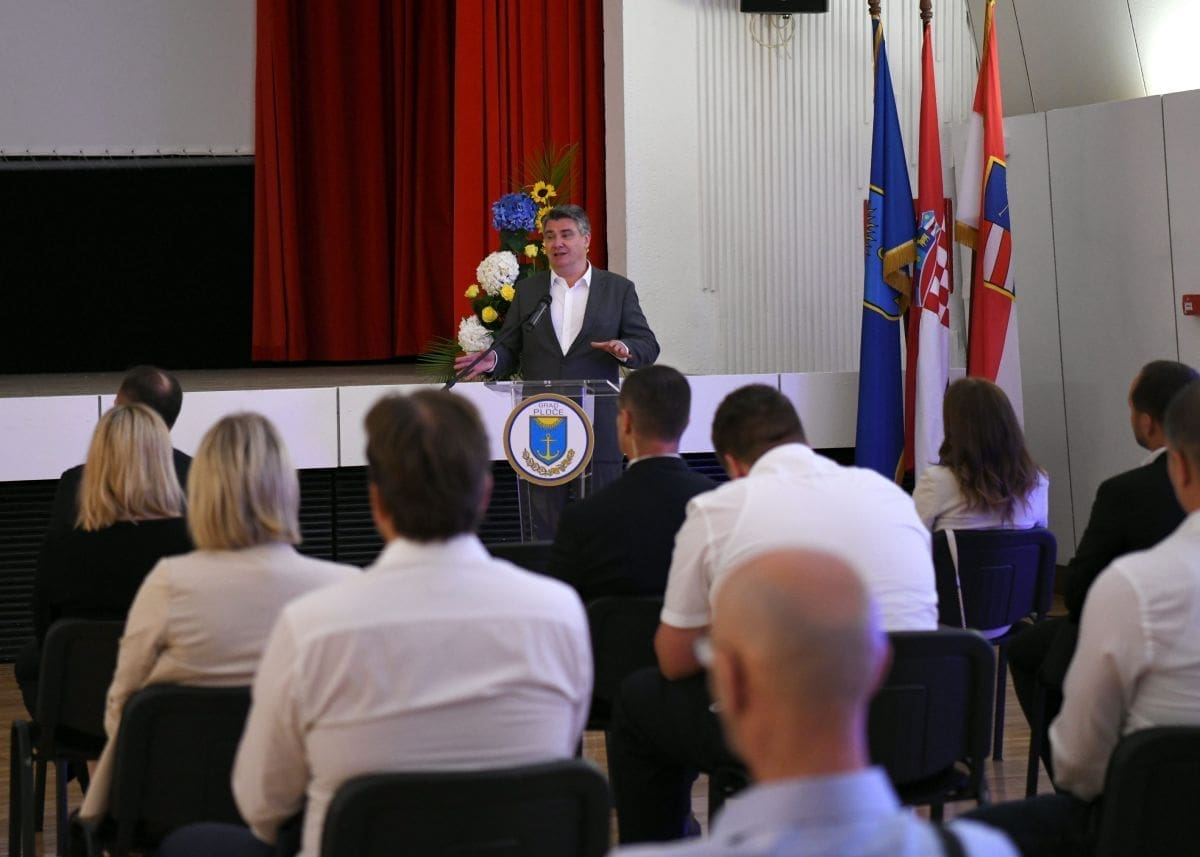 PLOČE PROSLAVILE DAN GRADA Došao i predsjednik Milanović: "Treba biti vezan uz neke ideale, temeljne vrijednosti"