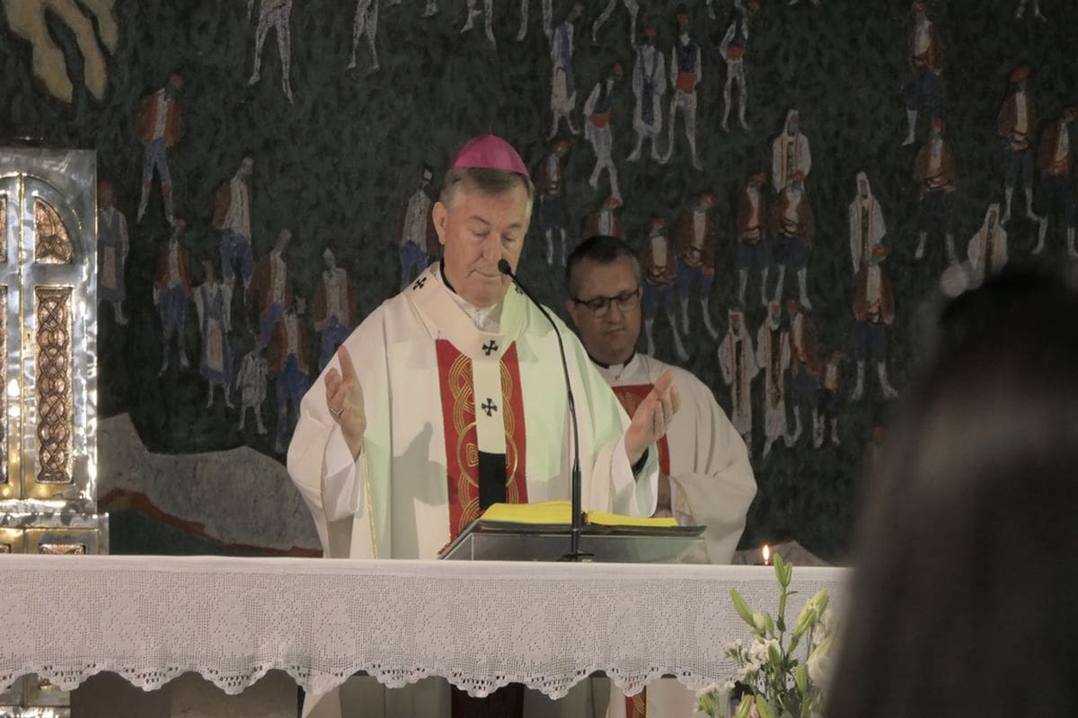 ODRŽANA MISA ZA KRAJ STUDENTSKE AKADEMSKE GODINE Nadbiskup: „Vjerujem da ste se Bogu zahvalili na darovima iz protekle godine"