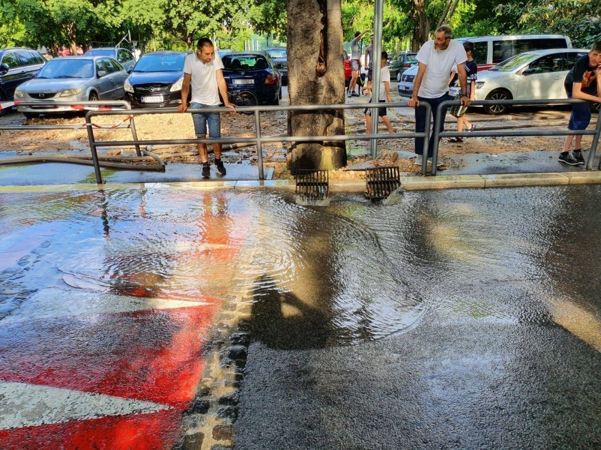 CIJELU NOĆ SE RADILO Saniran kvar u Nazorovoj, građani opet imaju vodu