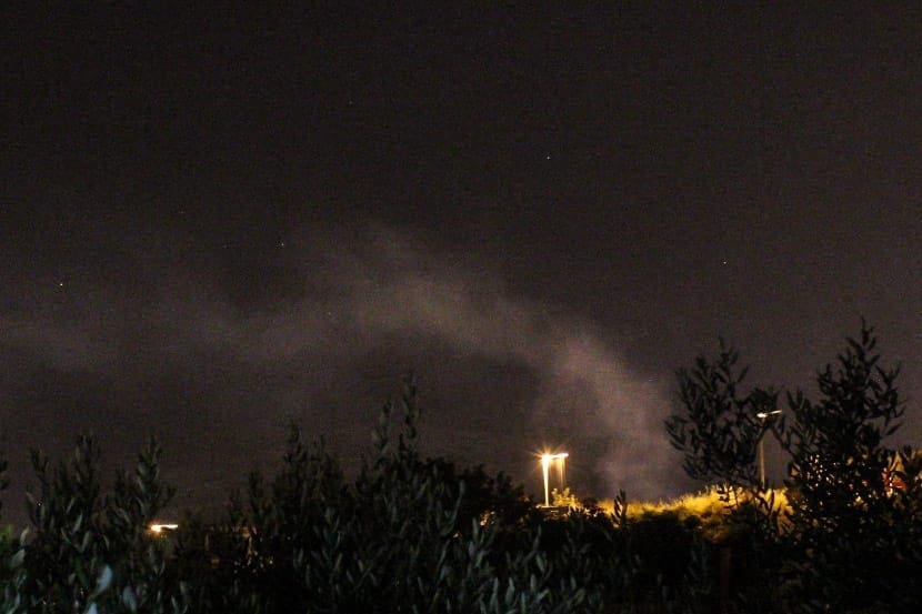 ŠTO GORI NA ISTOKU SPLITA? Dojurili vatrogasci. Doznajemo što se događa