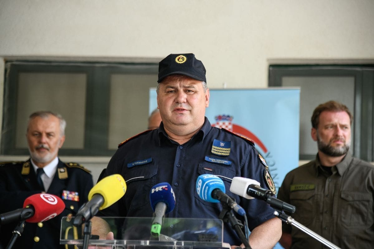 U PONEDJELJAK U 15:25 ČUT ĆE SE SIRENE DILJEM HRVATSKE "Ova zapovijed stupa na snagu odmah"