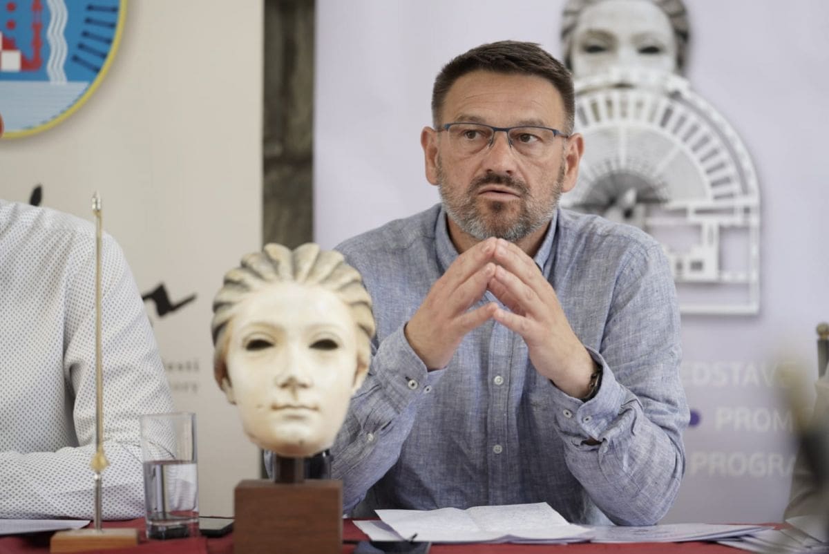 Dalibor Ninčević odgovorio na prozivke oporbe da nije za suradnju i da tri mjeseca ništa ne radi