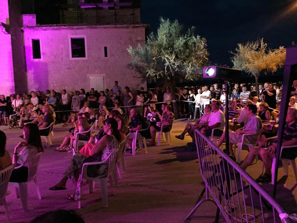 Koncertom klape Rišpet otvoreno Kaštelansko kulturno ljeto