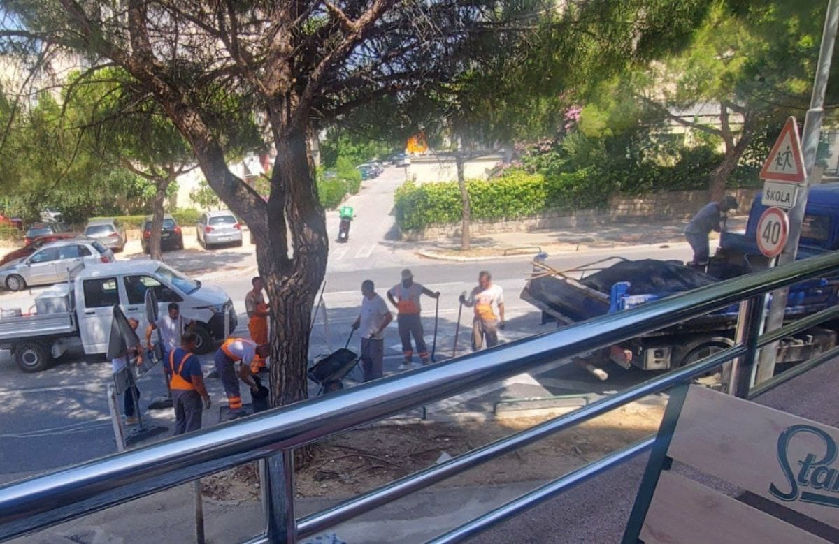 Splićanin pita: "Treba li baš deset radnika za 'zakrpati rupu'"?