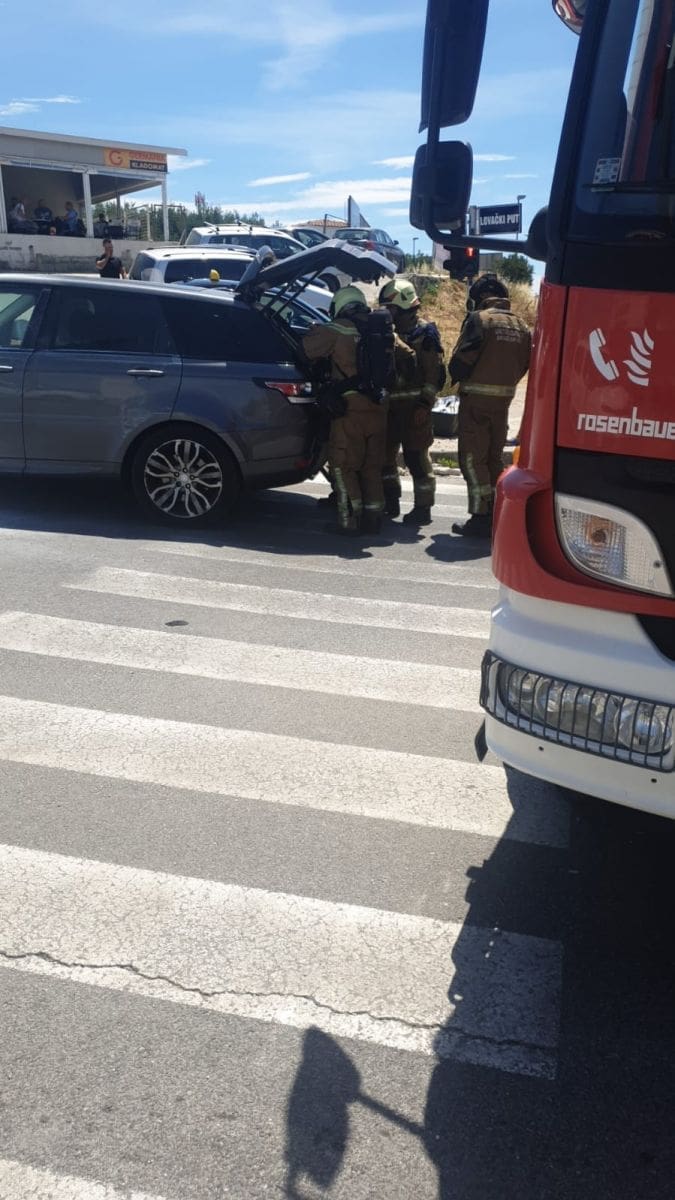 vatrogasci-zng-vozilo-gori (1)