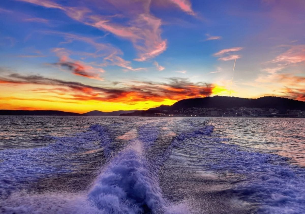 ZALAZAK KOJI OSTAVLJA BEZ DAHA Pogledajte prekrasno vatreno nebo na splitskom području