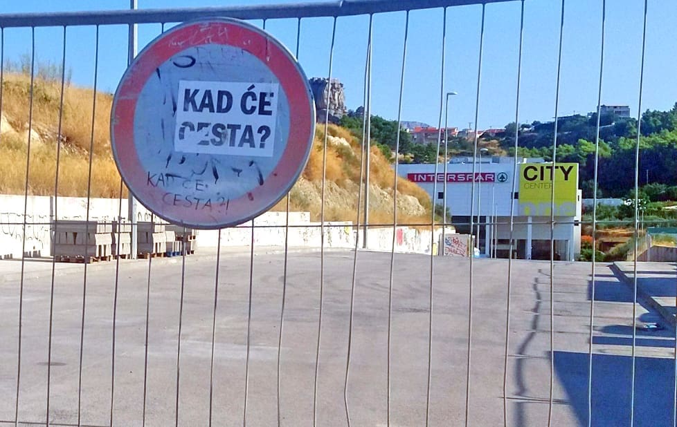 OBEĆANJE, LUDOM RADOVANJE Cesta prema Cityju trebala je biti otvorena ovog ljeta. Izbori prošli, više se ne zna kada se otvara!