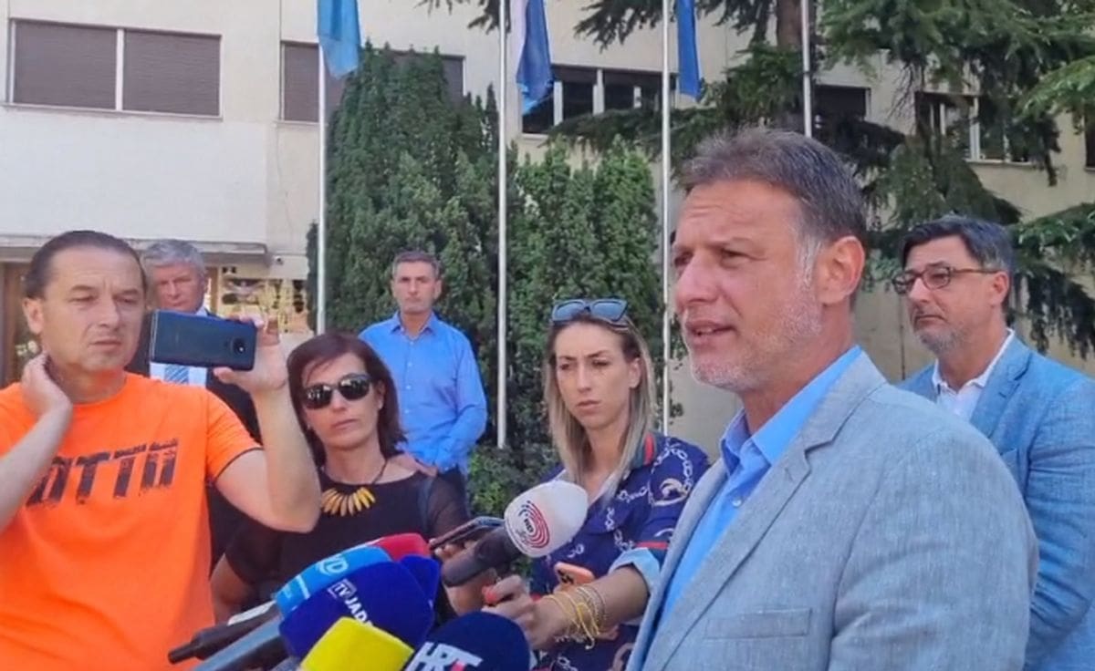 Jandroković: "Oni koji zazivaju vlastitu slobodu, ne razmišljaju o tome da postoje ljudi koji plaćaju jako veliku cijenu ove epidemije"