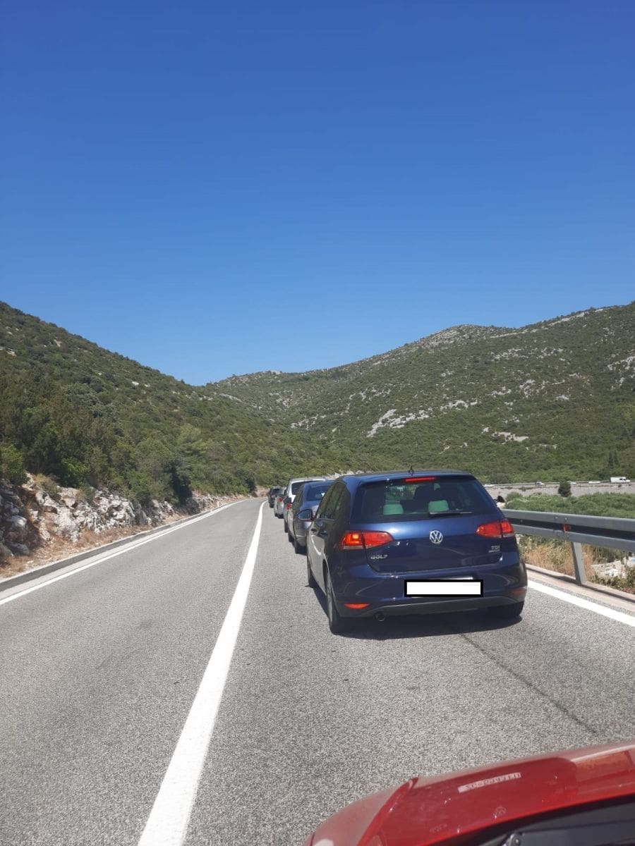 guzva-neum-komarna (1)