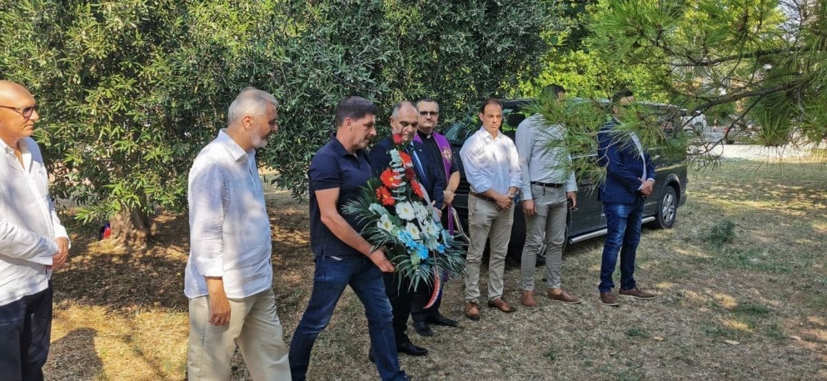 Županijski HDZ položio cvijeće na Katalinića brigu