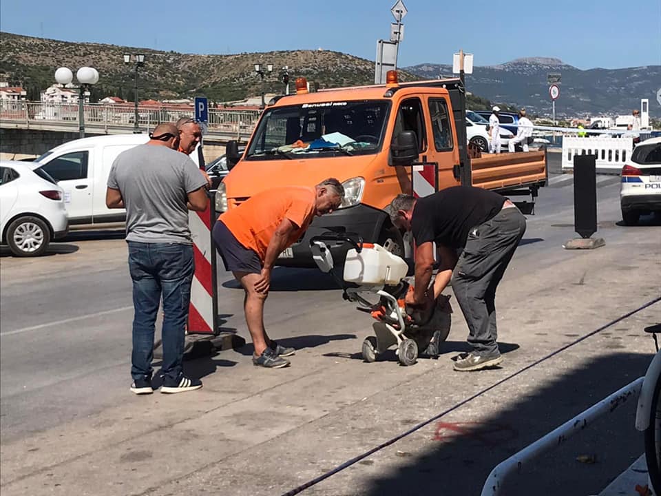 MOGLA SE DOGODITI TRAGEDIJA Na Čiovu je puštena struja, a uskoro će se i vodoopskrba normalizirati. Oglasio se gradonačelnik