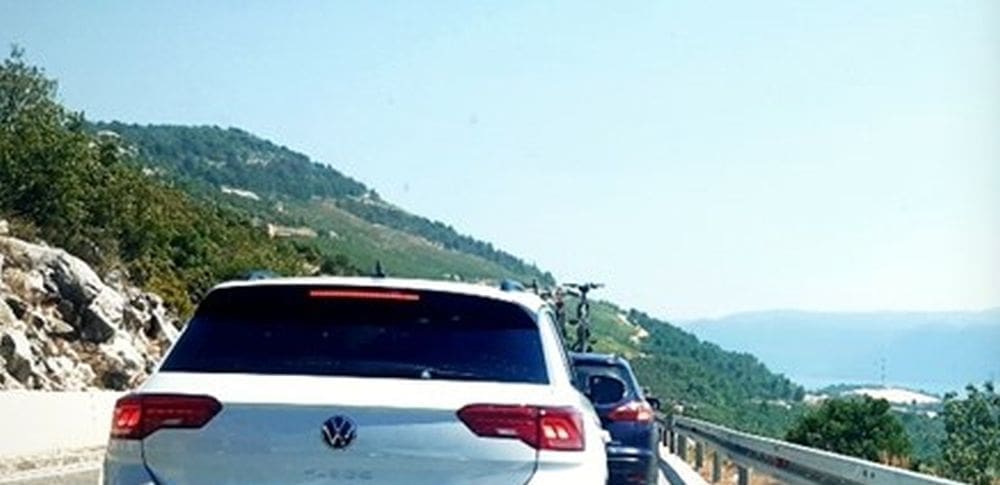 KILOMETARSKE KOLONE KOD PELJEŠKOG MOSTA: "Ljudi na ogromnoj vrućini, izbezumljeni, izmučeni. Stajat će tamo do večeras"