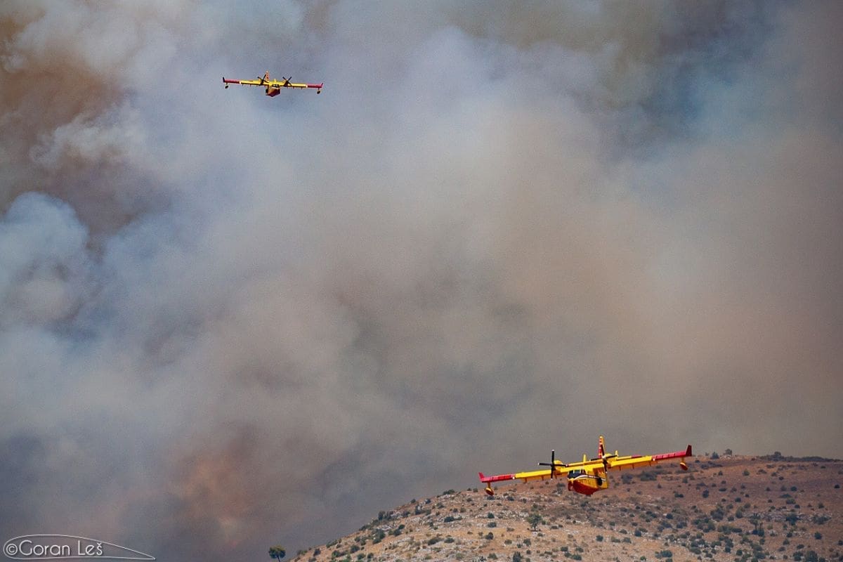 pozar-seget-kanader05