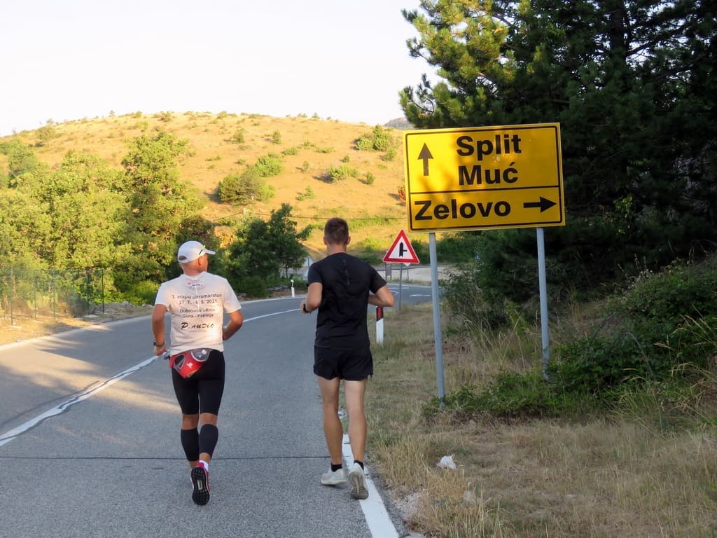 ETAPNI ULTRAMARATON DUBROVNIK - KNIN / GLINA - PETRINJA Sinjski alkari podržali akciju Branka Šubića