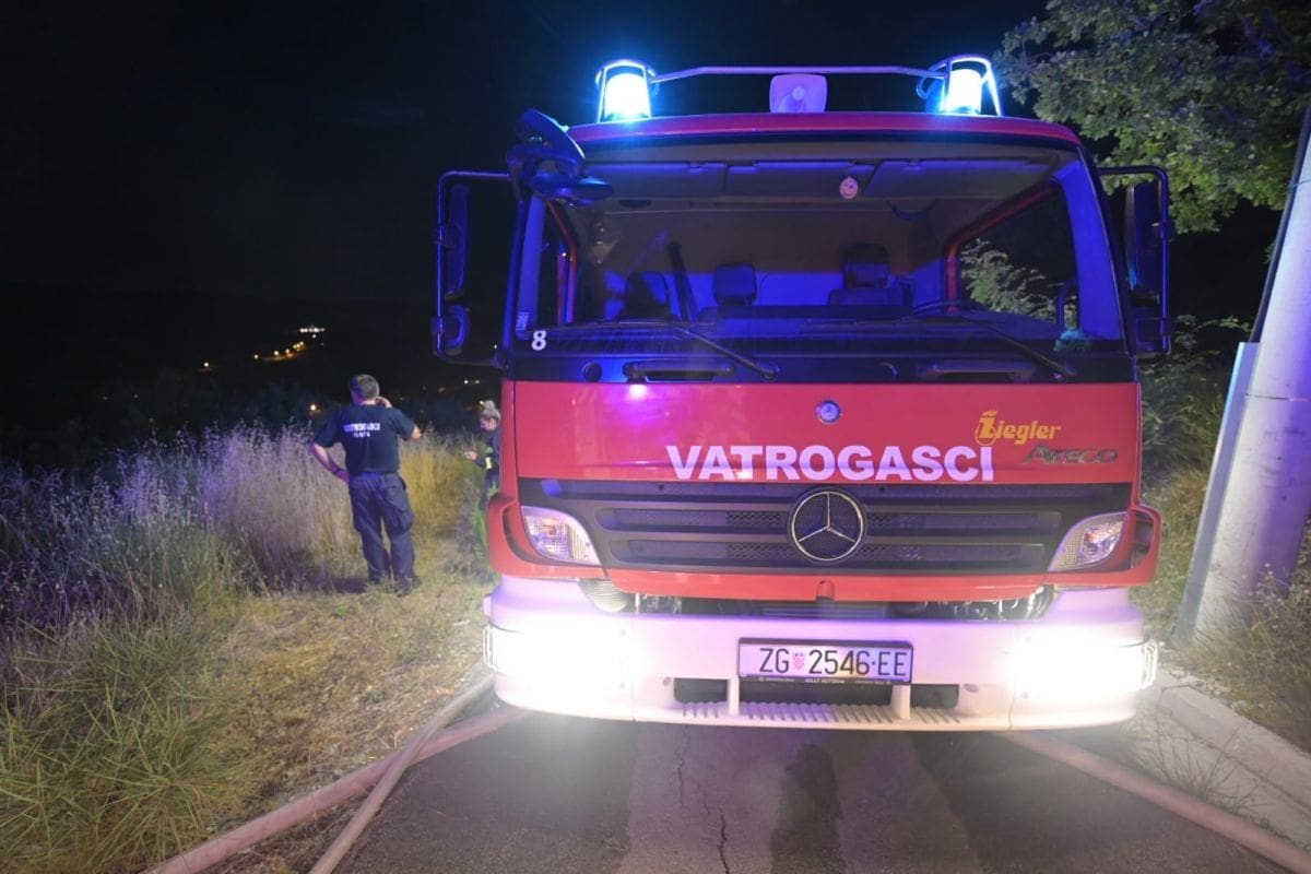 NIZ INTERVENCIJA Ugašena tri požara na području Šibensko-kninske županije