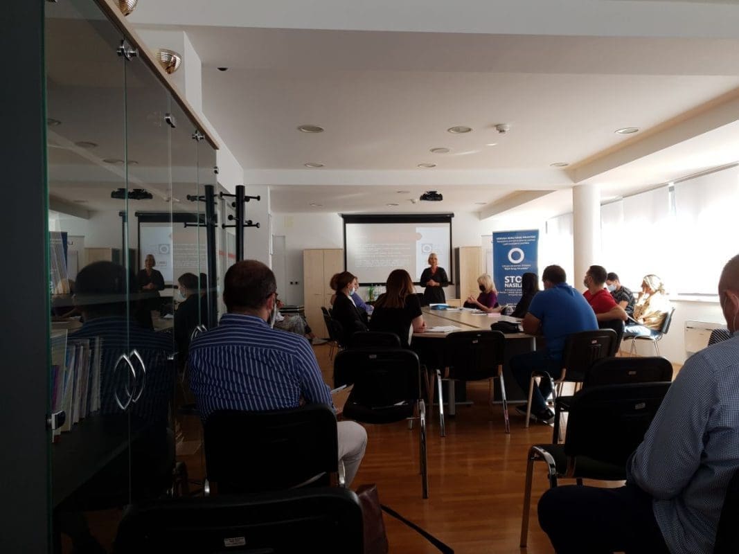 ZAŠTITA PRAVA ŽRTAVA OBITELJSKOG NASILJA Održana stručna konferencija u Centru za socijalnu skrb u Splitu