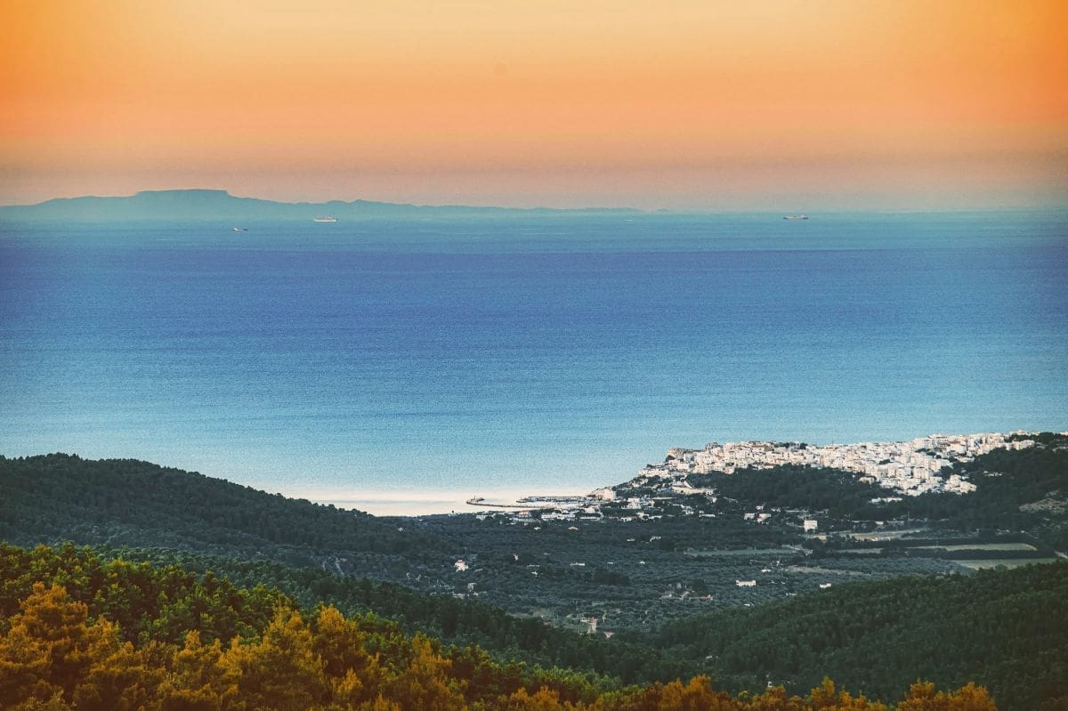 KAKAV PRIZOR! S naše obale se često može vidjeti Italija, a ovako s Gargana izgleda Biokovo!