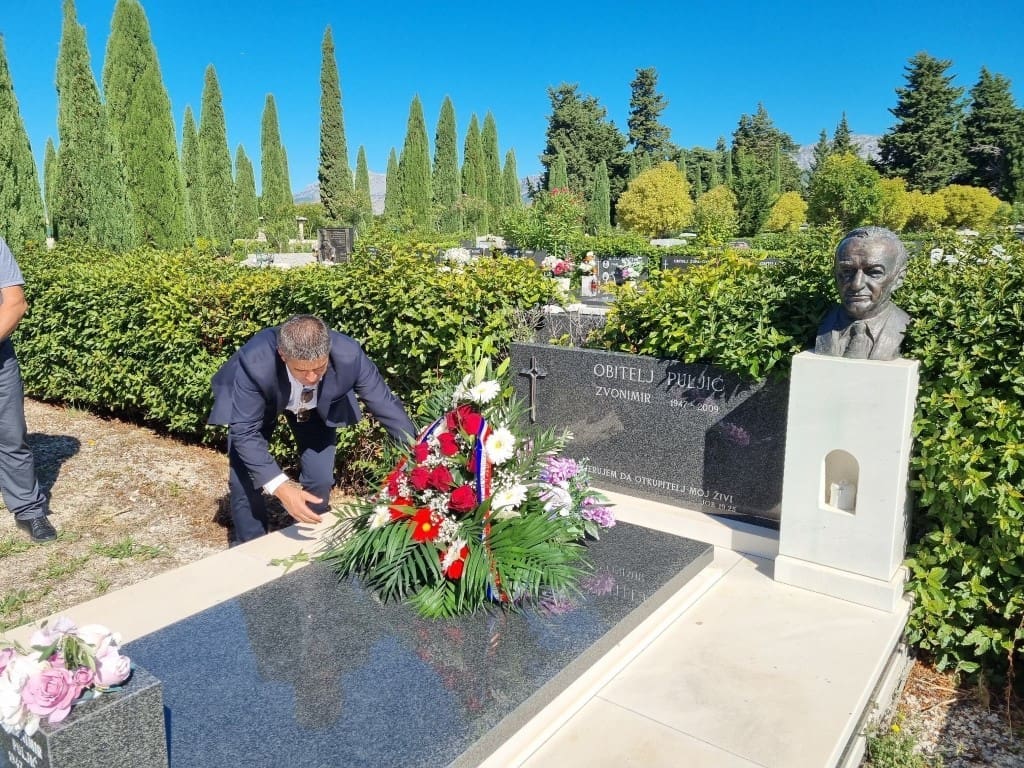 PROŠLO JE 12 GODINA OD SMRTI ZVONIMIRA PULJIĆA Vice Mihanović: U svom kratkom mandatu učinio je puno i na toj dužnosti davao je sebe cijeloga