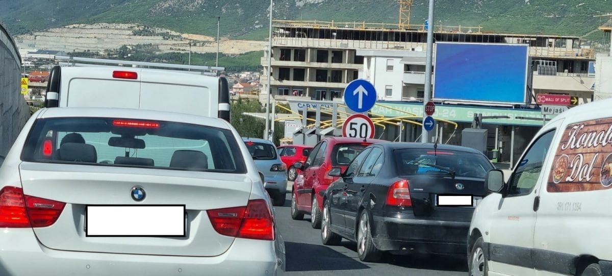 TOTALNI KRKLJANAC NA ULAZU U SPLIT Vlada veliki kaos, kolona je kilometarska
