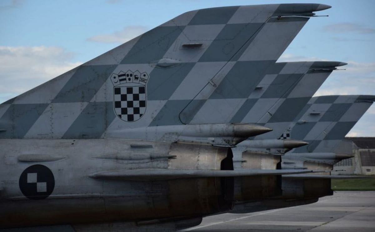 "Tko je prvi hrvatski ratni pilot koji je svojim zrakoplovom sletio na hrvatsko tlo 90-ih", odgovor stiže ovog vikenda