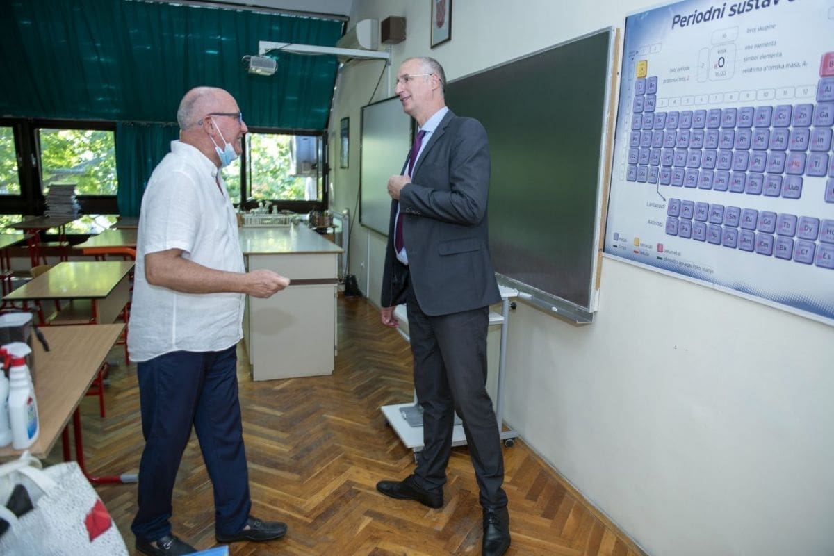 ivica-puljak-prvi-dan-skole-os-lokve (1)