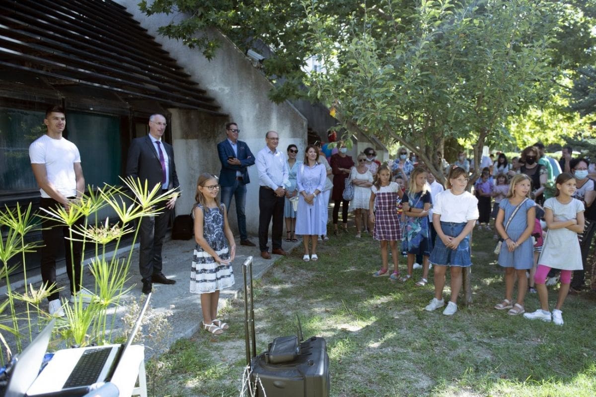 Gradonačelnik posjetio školarce OŠ „Lokve-Gripe“: „Veselite se, učite i pomažite jedni drugima“